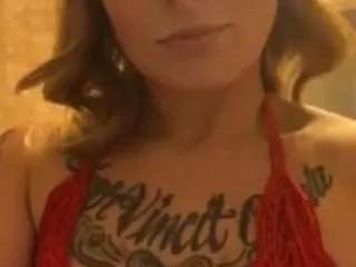 glowbunny409 on CamSoda