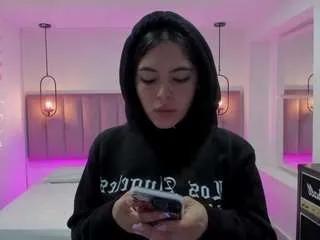 Offline haily-b on CamSoda