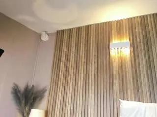 Offline helenaroos on CamSoda