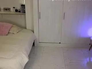 Offline hellenscottt on CamSoda