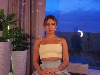 hellypaw on CamSoda 