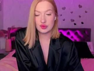 Offline hollyy-lee on CamSoda