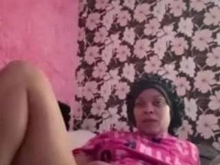 Offline honeykitty on CamSoda