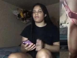 infinitiwhitebaby on CamSoda 