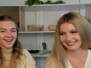 iris-velvet on CamSoda