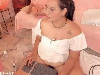 Offline ivannabreast1 on CamSoda