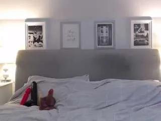 jenna-cherry on CamSoda 