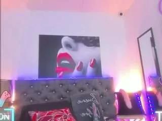 kasandra-hotsex on CamSoda 