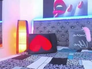 kasandra-hotsex on CamSoda 