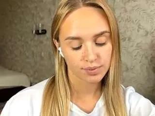 Offline kieraleeming on CamSoda