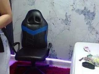 Offline laly-cherry on CamSoda