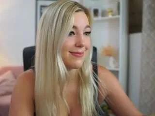 Offline leokitty on CamSoda