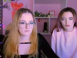 Offline liana-kisses on CamSoda