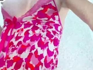 Offline liillyrousse on CamSoda