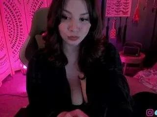lila-ellis on CamSoda 