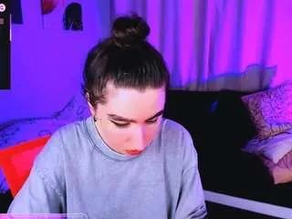 lilythompsonx on CamSoda 