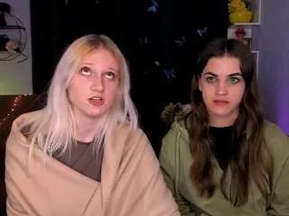 Freechat lina-fox12 on CamSoda