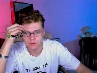 Offline lucas-long on CamSoda