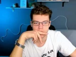 Offline lucas-long on CamSoda