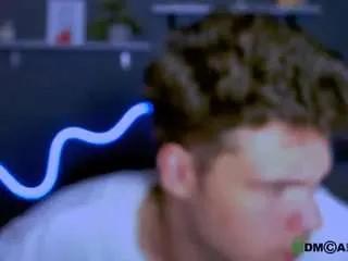 Offline lucas-long on CamSoda