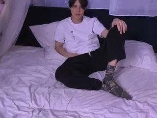 Offline lucas-long on CamSoda