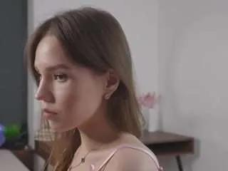 Offline lucretiashelhamer on CamSoda