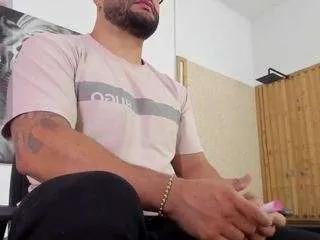 luke-09 on CamSoda