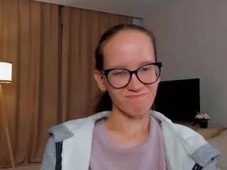 Freechat lynettebails on CamSoda