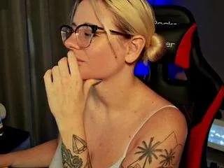 Offline maaad-maxxx on CamSoda