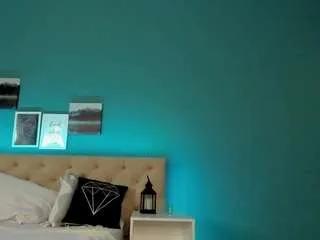 Offline mavis-willis on CamSoda