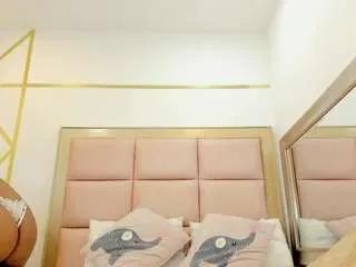 maya-graham on CamSoda 