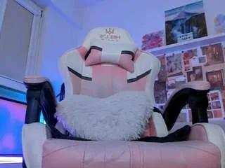 Offline miagingerrose on CamSoda