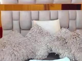 Offline miayshaveiro on CamSoda