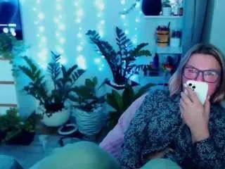 monalisag on CamSoda