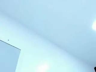 moxa-hot on CamSoda