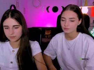 Offline niki-miki on CamSoda