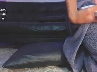 Offline nikkitadragon on CamSoda