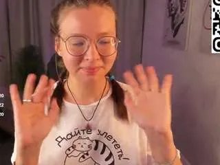 noora-moore on CamSoda 