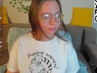 noora-moore on CamSoda 