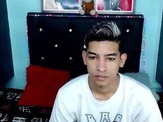 Offline oliverttwink1 on CamSoda