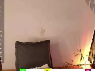 Offline paola-ph on CamSoda