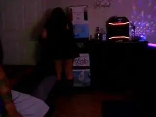 Offline pappyslilfreak on CamSoda