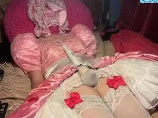 Offline phat-bottom-sissy on CamSoda