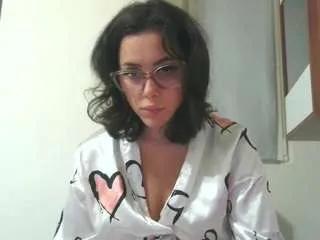 Freechat prettyjulliette on CamSoda