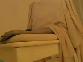prettylonelygirl on CamSoda