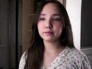 Offline quinnbriola on CamSoda