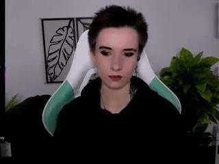 Freechat reinramm on CamSoda