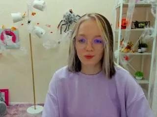 Offline rocket-bunnyy on CamSoda