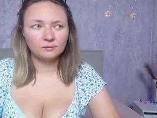 sallyverda on CamSoda 