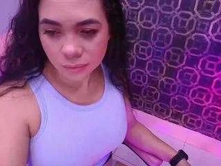 sarakaisy on CamSoda 